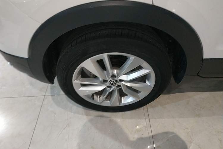 Used Volkswagen T-Cross 2021 1.5L Automatic Comfort Edition Right Rear Wheel Hub