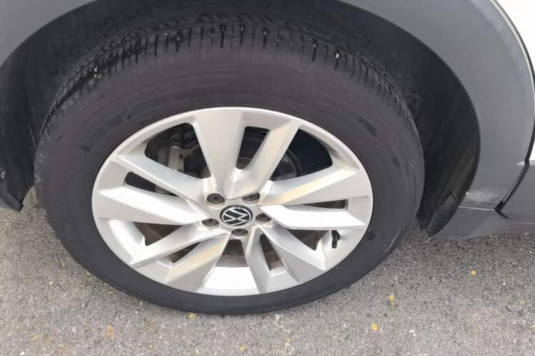 Used Volkswagen T-Cross 2021 280TSI DSG Comfort Edition Right Rear Wheel Hub