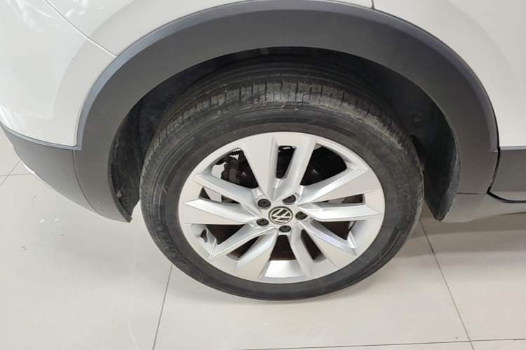 Used Volkswagen T-Cross 2021 1.5L Automatic Comfort Edition Right Rear Wheel Hub