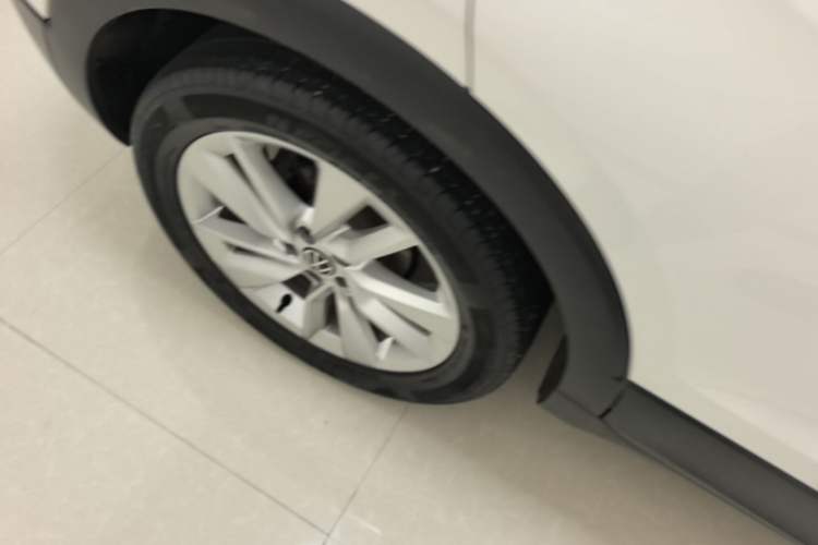 Used Volkswagen T-Cross 2021 280TSI DSG Comfort Edition Right Rear Wheel Hub