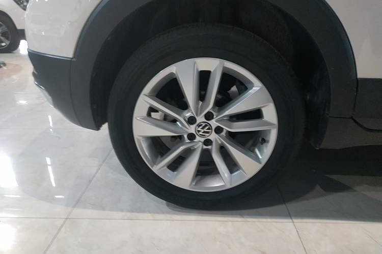 Used Volkswagen T-Cross 2021 1.5L Automatic Comfort Edition Right Rear Wheel Hub