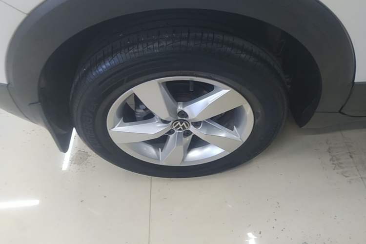 Used Volkswagen T-Cross 2021 1.5L Automatic Fashion Edition Right Rear Wheel Hub