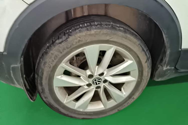 Used Volkswagen T-Cross 2021 1.5L Automatic Comfort Edition Right Rear Wheel Hub