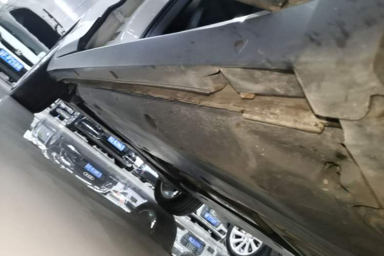 Used Volkswagen T-Cross 2021 1.5L Automatic Comfort Edition Right Side Sill