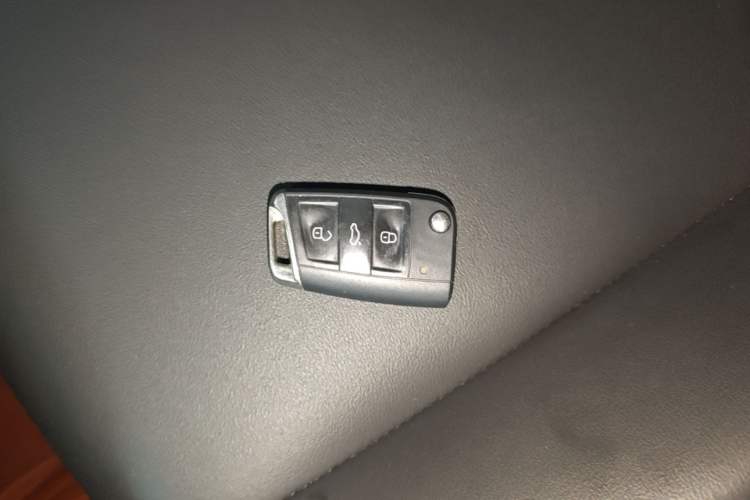 Used Volkswagen T-Cross 2021 1.5L Automatic Fashion Edition Vehicle Key