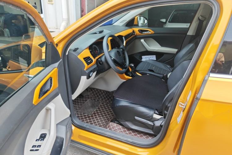 Used Volkswagen T-Cross 2021 280TSI DSG Comfort Edition Driver Seat