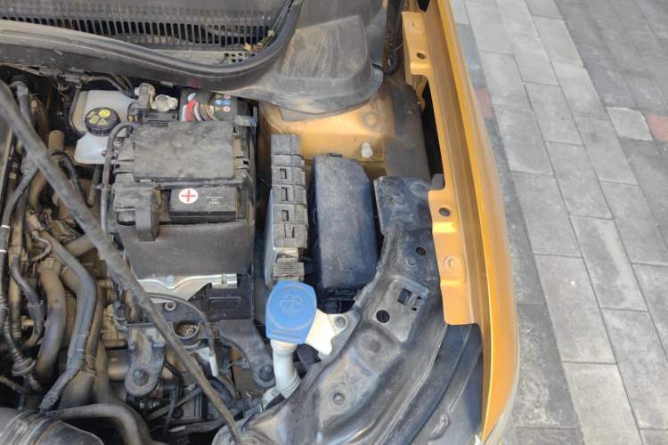 Used Volkswagen T-Cross 2021 280TSI DSG Luxury Edition Engine Bay Left