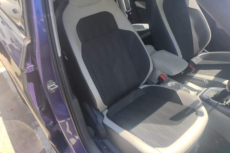 Used Volkswagen T-Cross 2022 1.5L Automatic Comfort Edition Right Front Seat