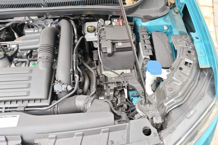 Used Volkswagen T-Cross 2022 280TSI DSG Luxury Edition Engine Bay Left