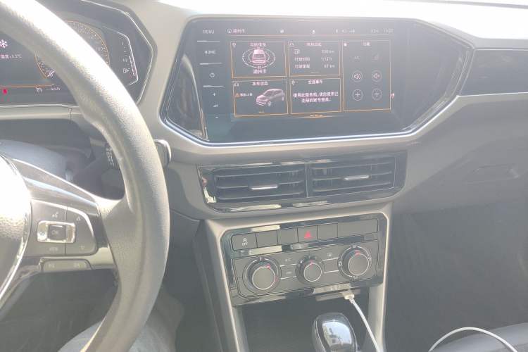 Used Volkswagen T-Cross 2022 280TSI DSG Comfort Edition Audio And AC Panel
