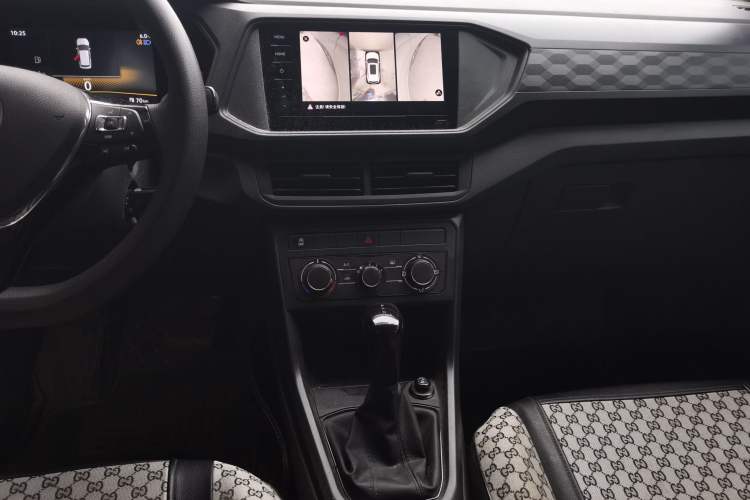 Used Volkswagen T-Cross 2022 1.5L Automatic Fashion Edition Audio And AC Panel
