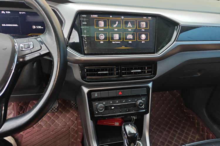 Used Volkswagen T-Cross 2022 280TSI DSG Luxury Edition Audio And AC Panel