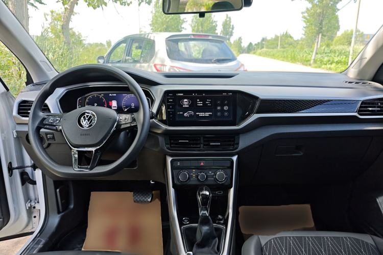 Used Volkswagen T-Cross 2022 1.5L Automatic Comfort Edition Center Console