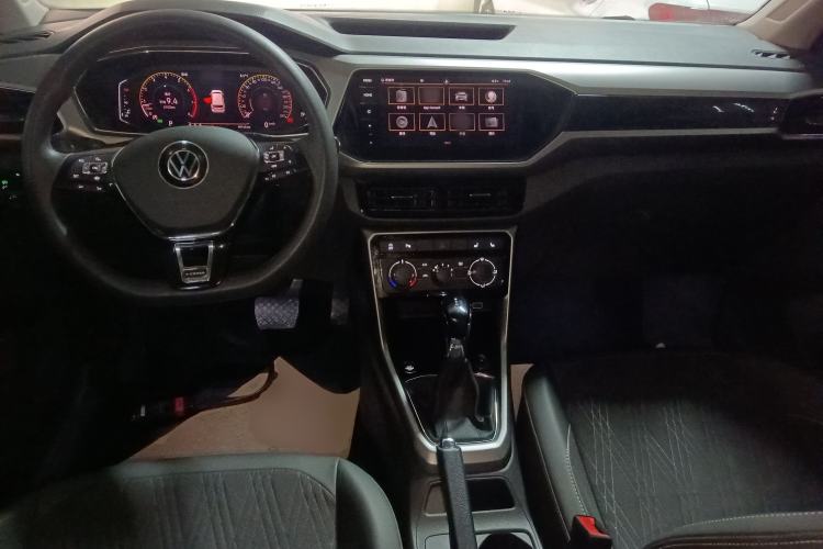 Used Volkswagen T-Cross 2022 280TSI DSG Comfort Edition Center Console
