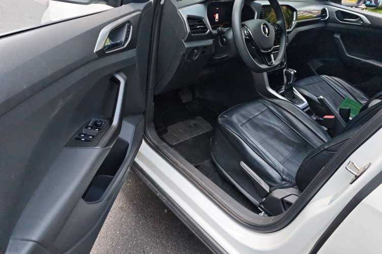 Used Volkswagen T-Cross 2022 1.5L Automatic Comfort Edition Driver Seat