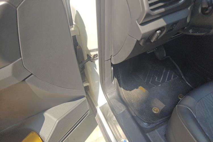 Used Volkswagen T-Cross 2022 1.5L Automatic Comfort Edition Driver Seat