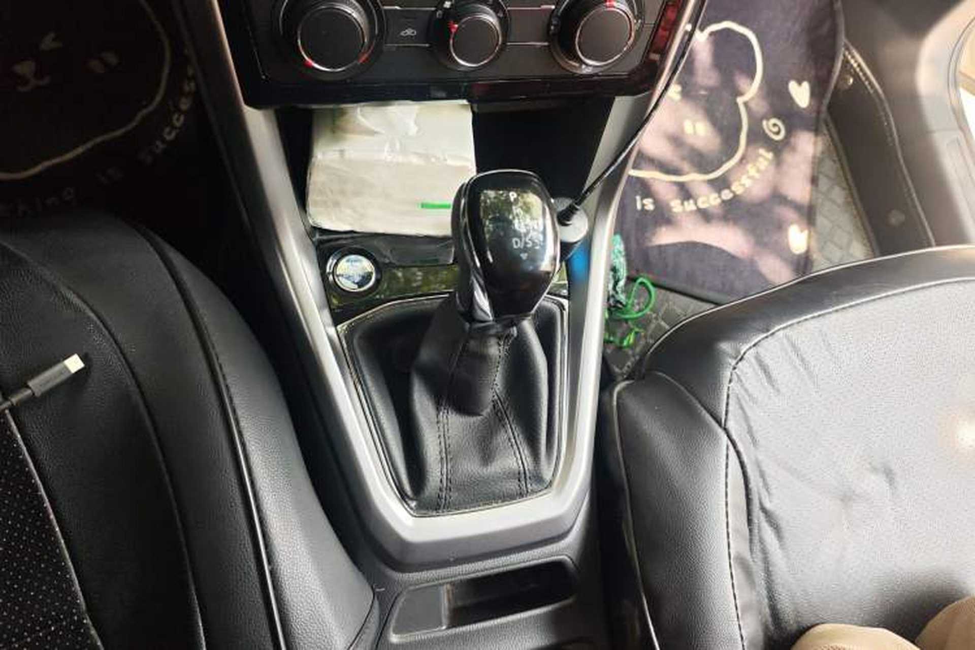 Used Volkswagen T-Cross 2022 1.5L Automatic Comfort Edition Gear Lever