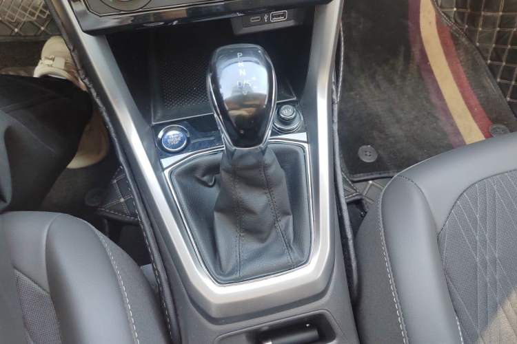 Used Volkswagen T-Cross 2022 280TSI DSG Comfort Edition Gear Lever