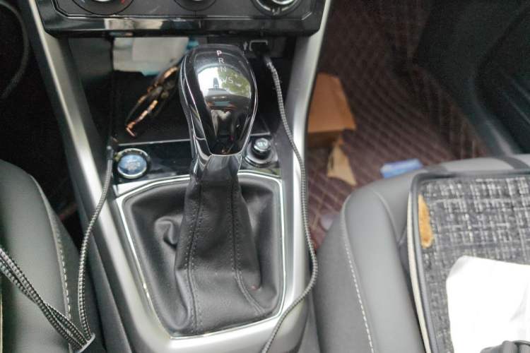 Used Volkswagen T-Cross 2022 280TSI DSG Comfort Edition Gear Lever