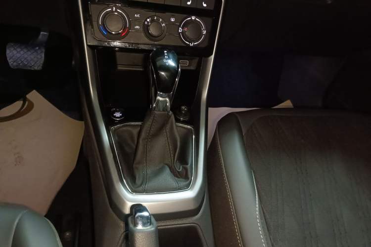 Used Volkswagen T-Cross 2022 280TSI DSG Comfort Edition Gear Lever