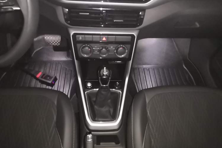 Used Volkswagen T-Cross 2022 280TSI DSG Comfort Edition Gear Lever