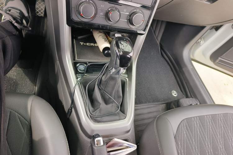 Used Volkswagen T-Cross 2022 1.5L Automatic Comfort Edition Gear Lever
