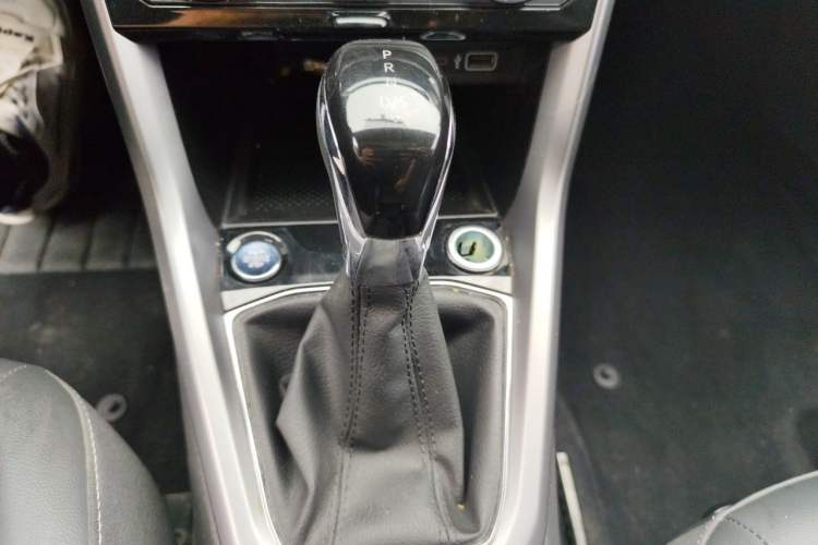 Used Volkswagen T-Cross 2022 280TSI DSG Comfort Edition Gear Lever