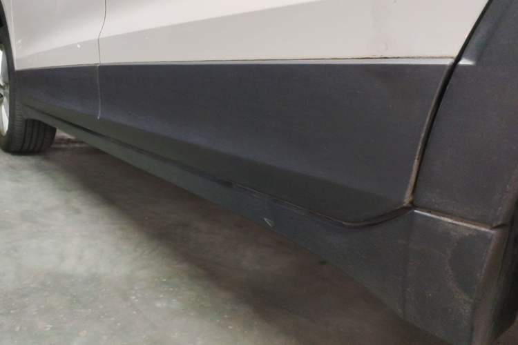Used Volkswagen T-Cross 2022 280TSI DSG Comfort Edition Left Side Sill