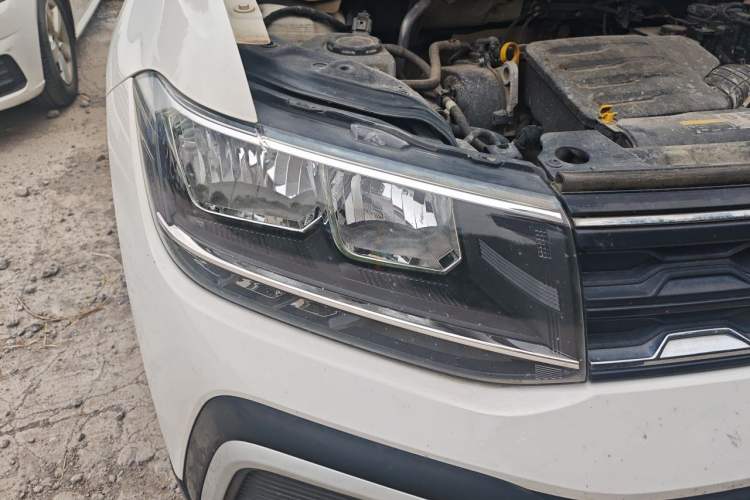 Used Volkswagen T-Cross 2022 1.5L Automatic Fashion Edition Right Front Headlight