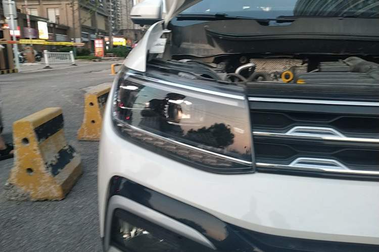 Used Volkswagen T-Cross 2022 280TSI DSG Comfort Edition Right Front Headlight
