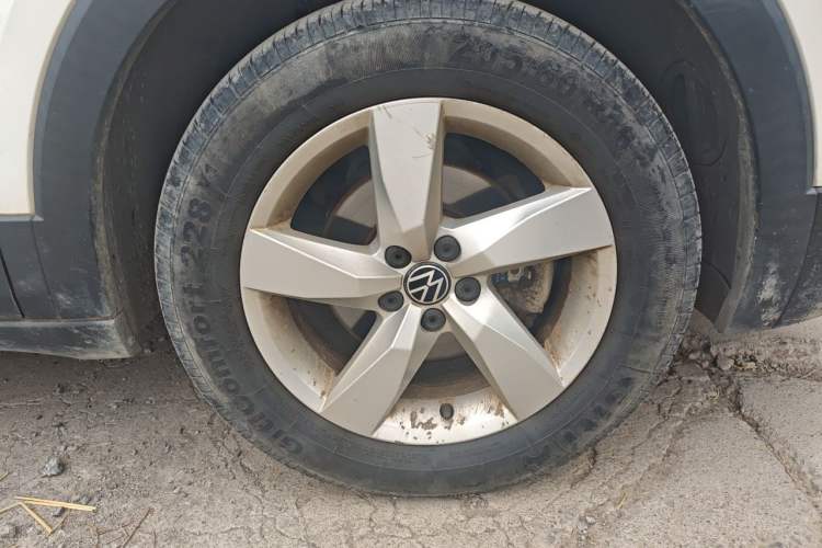 Used Volkswagen T-Cross 2022 1.5L Automatic Fashion Edition Right Front Wheel Hub