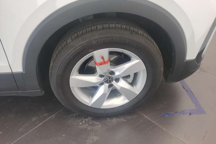 Used Volkswagen T-Cross 2022 1.5L Automatic Fashion Edition Right Rear Wheel Hub