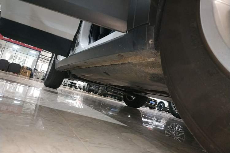 Used Volkswagen T-Cross 2022 1.5L Automatic Fashion Edition Right Side Sill