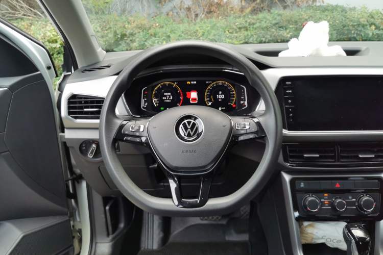 Used Volkswagen T-Cross 2022 1.5L Automatic Comfort Edition Steering Wheel
