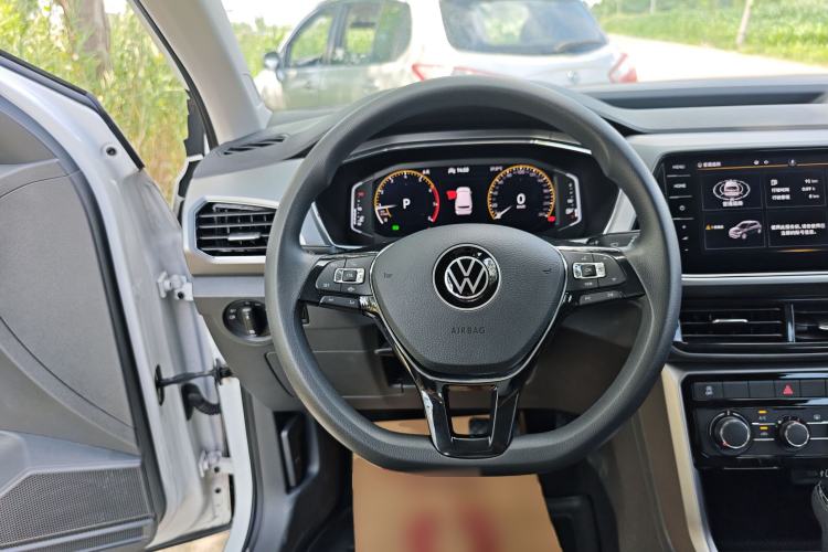 Used Volkswagen T-Cross 2022 1.5L Automatic Comfort Edition Steering Wheel