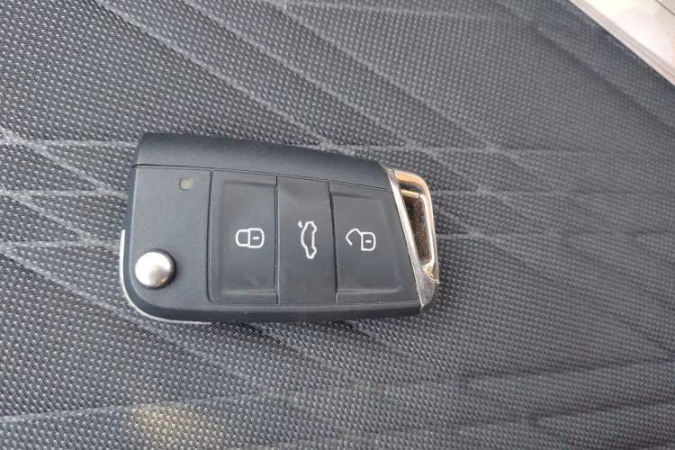 Used Volkswagen T-Cross 2022 280TSI DSG Comfort Edition Vehicle Key