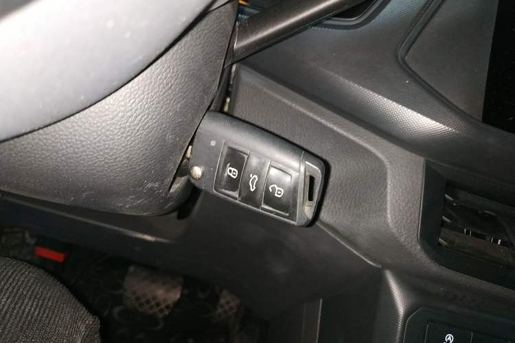 Used Volkswagen T-Cross 2022 1.5L Automatic Fashion Edition Vehicle Key