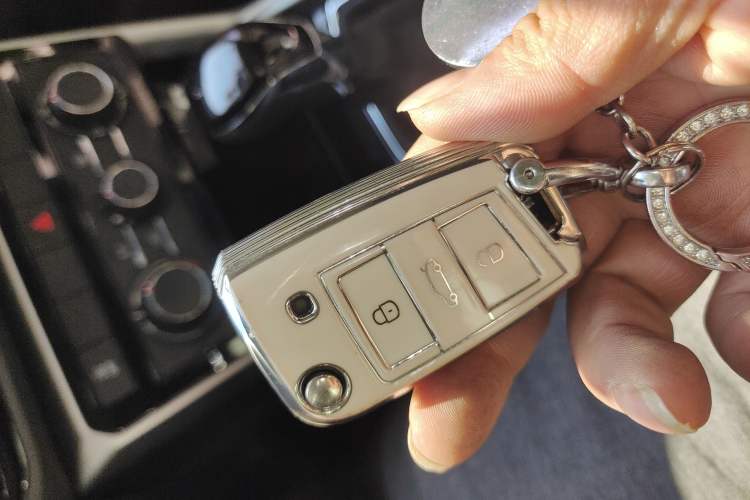 Used Volkswagen T-Cross 2022 280TSI DSG Comfort Edition Vehicle Key