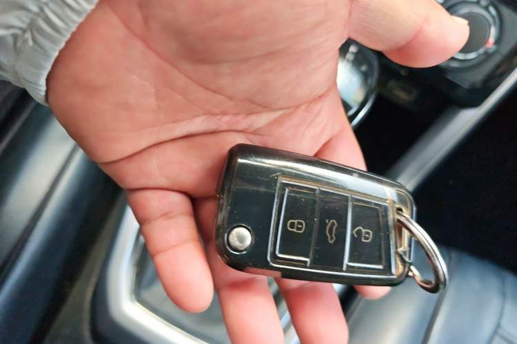 Used Volkswagen T-Cross 2022 1.5L Automatic Comfort Edition Vehicle Key