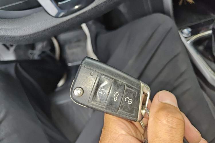 Used Volkswagen T-Cross 2022 280TSI DSG Comfort Edition Vehicle Key