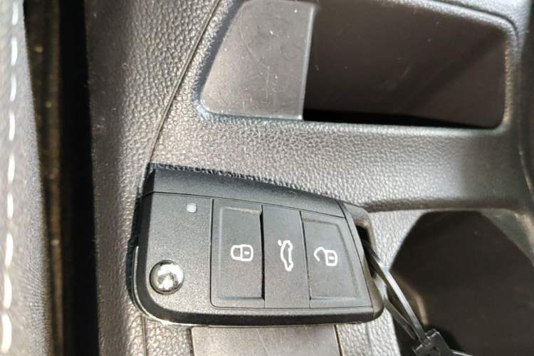 Used Volkswagen T-Cross 2022 1.5L Automatic Fashion Edition Vehicle Key