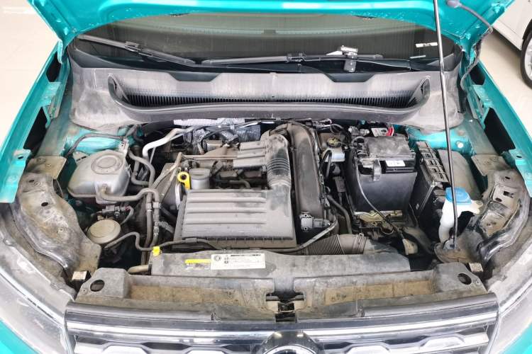 Used Volkswagen T-Cross 2023 280TSI DSG Luxury Edition Engine Bay