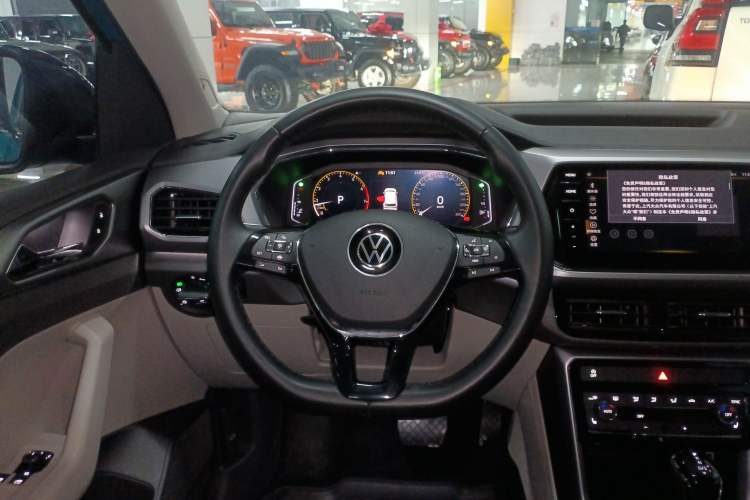 Used Volkswagen T-Cross 2023 280TSI DSG Luxury Edition Steering Wheel