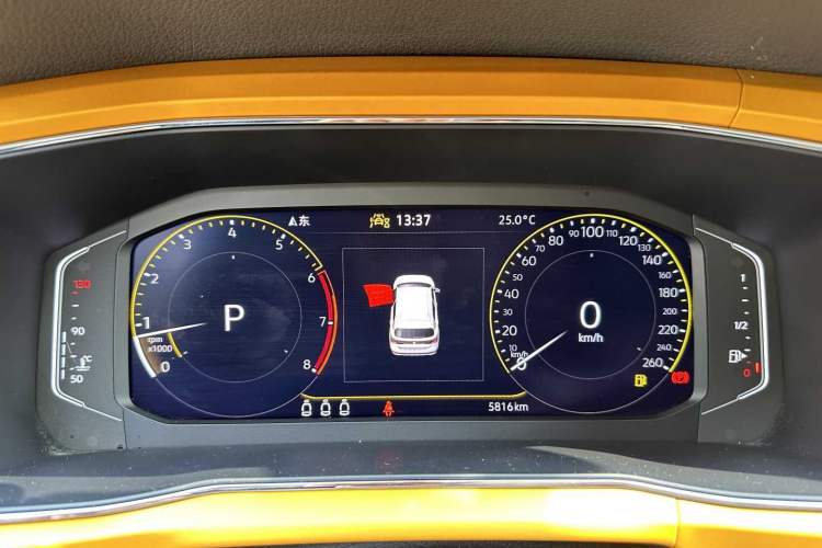 Used Volkswagen T-Cross 2023 280TSI DSG Luxury Edition Odometer Close Up