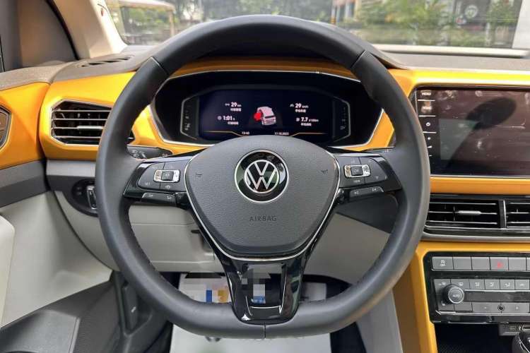 Used Volkswagen T-Cross 2023 280TSI DSG Luxury Edition Steering Wheel