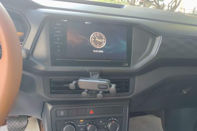 Used Volkswagen T-Cross 2023 Revised 1.5L Automatic Fashion Edition Audio And AC Panel