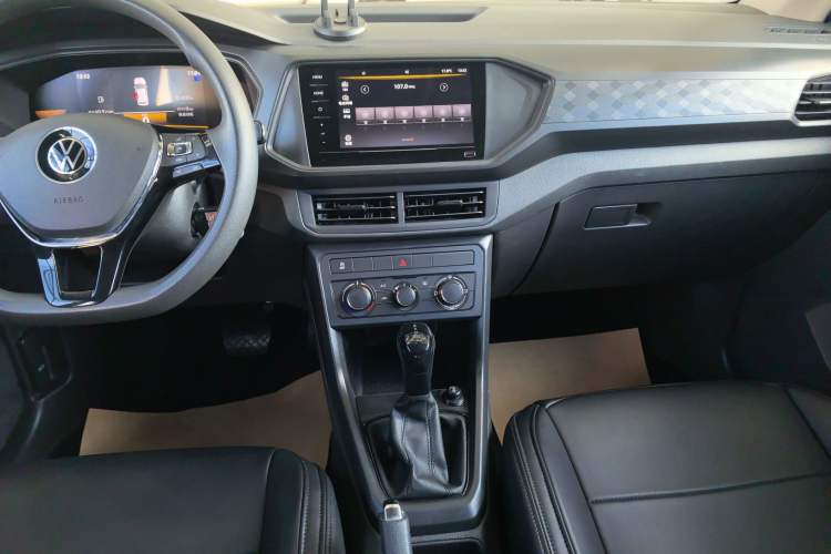 Used Volkswagen T-Cross 2023 Revised 1.5L Automatic Fashion Edition Audio And AC Panel