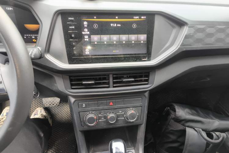 Used Volkswagen T-Cross 2023 Revised 1.5L Automatic Fashion Edition Audio And AC Panel