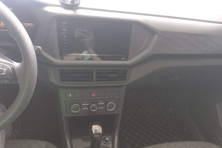 Used Volkswagen T-Cross 2023 Revised 1.5L Automatic Fashion Edition Audio And AC Panel