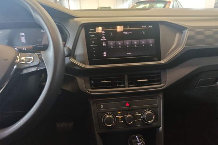 Used Volkswagen T-Cross 2023 Revised 1.5L Automatic Fashion Edition Audio And AC Panel